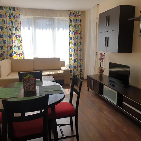 Sunny Apartment Burgas Exteriör bild