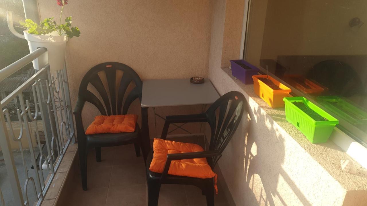 Sunny Apartment Burgas Exteriör bild