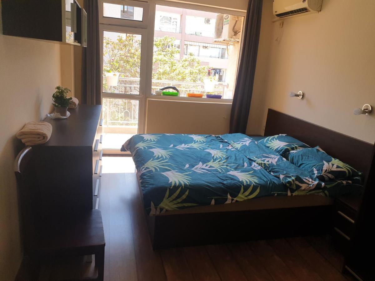 Sunny Apartment Burgas Exteriör bild