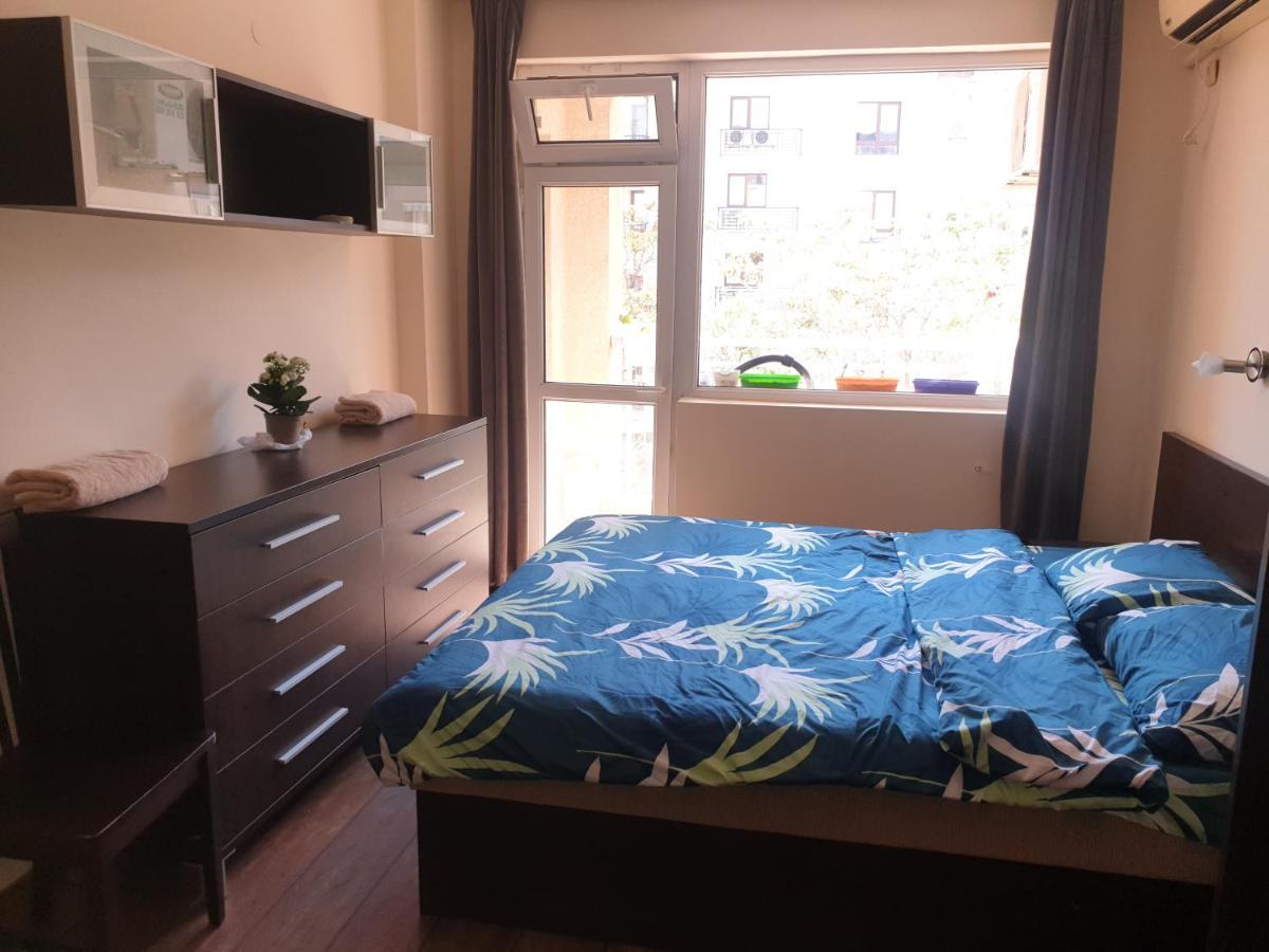 Sunny Apartment Burgas Exteriör bild